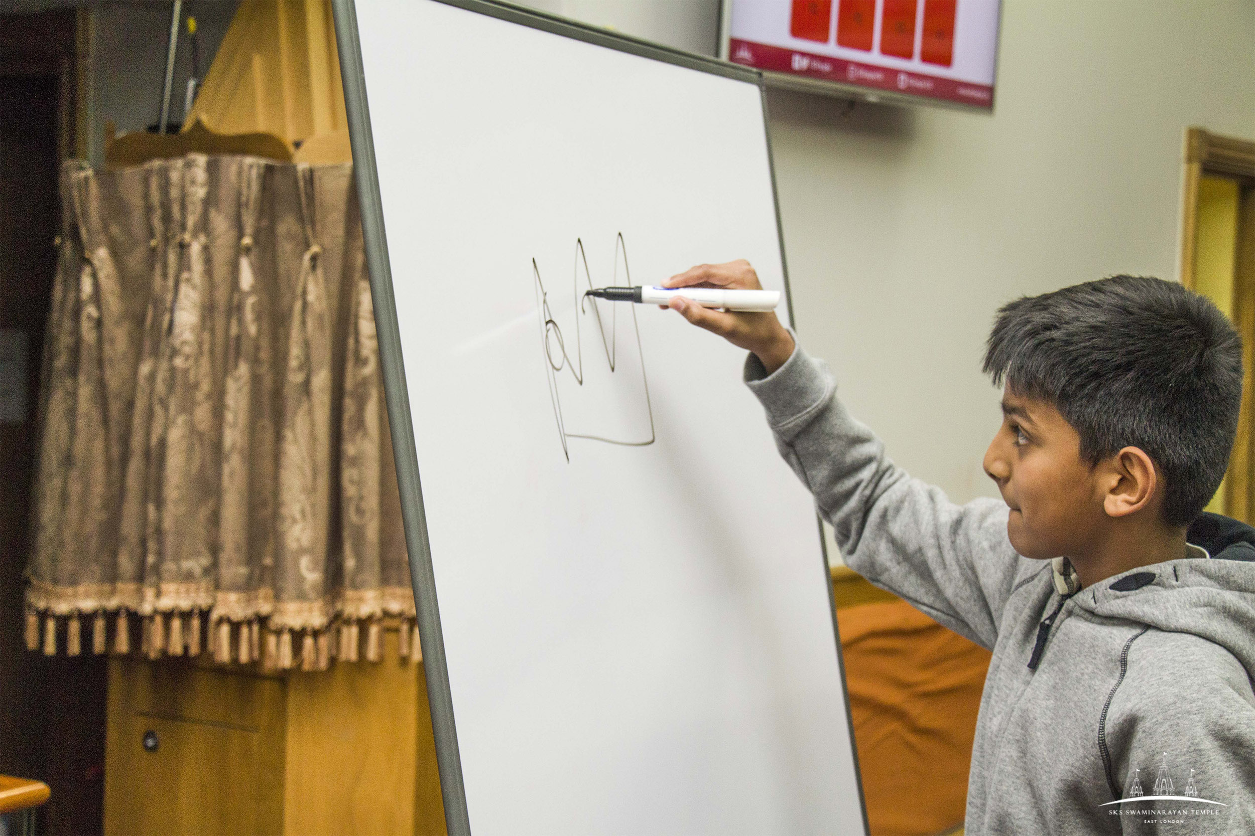 ©1987-2017 SKS Swaminarayan Temple East London